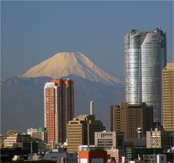 060417 WHIT Banner Fujisan